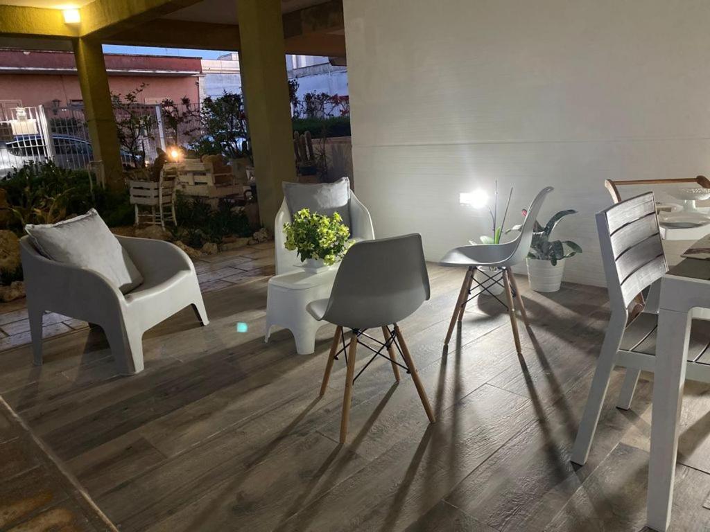 Bed and Breakfast Viro House Squinzano Экстерьер фото