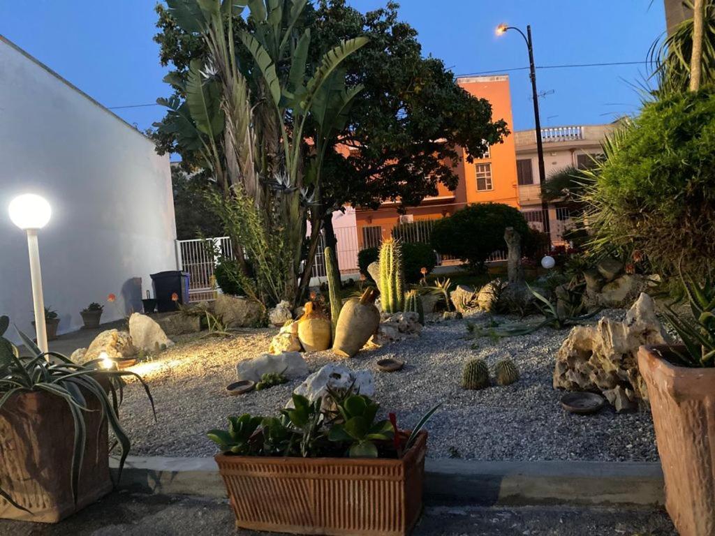 Bed and Breakfast Viro House Squinzano Экстерьер фото
